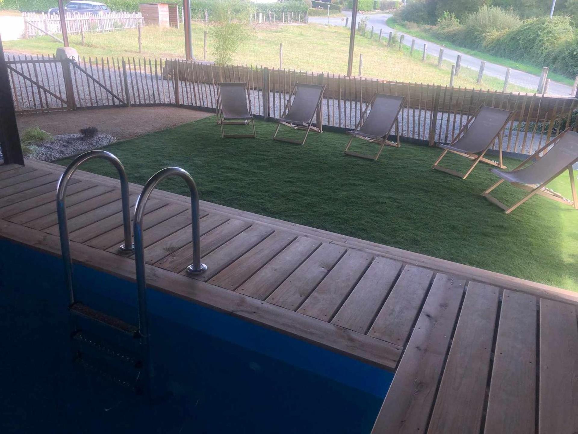 Le Petit Monty Gite Cote Etang Saint-Malo-du-Bois Екстер'єр фото
